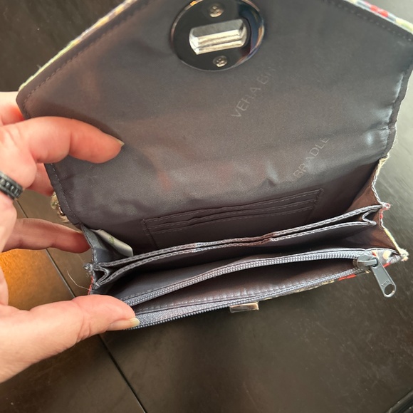 Vera Bradley Nomadic Floral wallet/wristlet - Picture 2 of 4